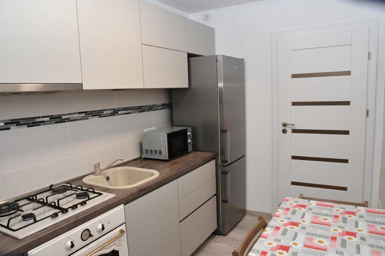 Toporasi Apartament Apartment Craiova Exterior foto